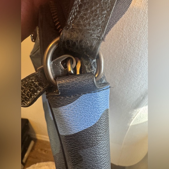 Coach Charles Camo Dusk Blue Pebble Leather Camera Crossbody Bag F29052 - Picture 4 of 6